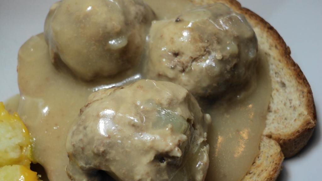 Ruth's German Boiled Meatballs and Gravy Recipe