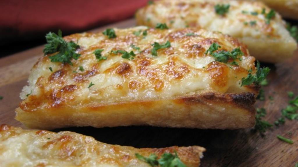 Most Delicious Garlic Cheese Bread Recipe