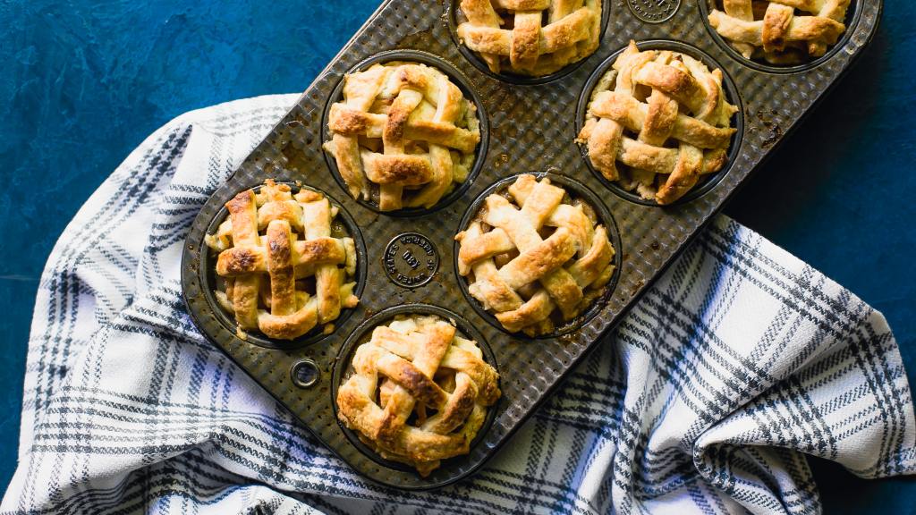 Mini Apple Pies (So Easy, Not Much Hassle!) created by Ashley Cuoco
