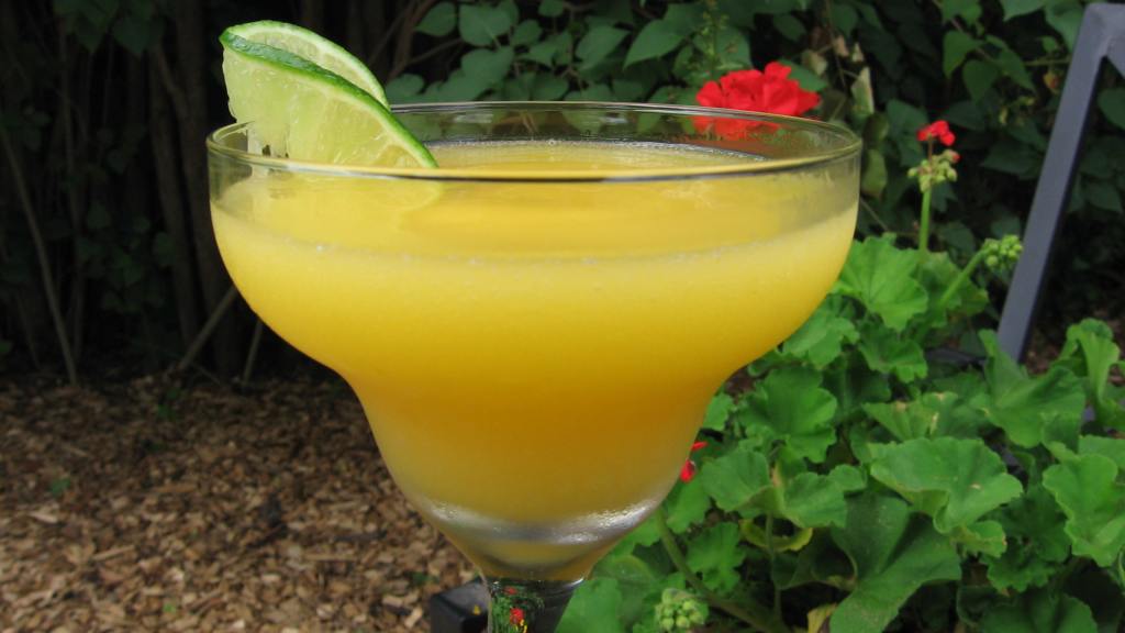 Frozen PineappleMango Daiquiri Recipe