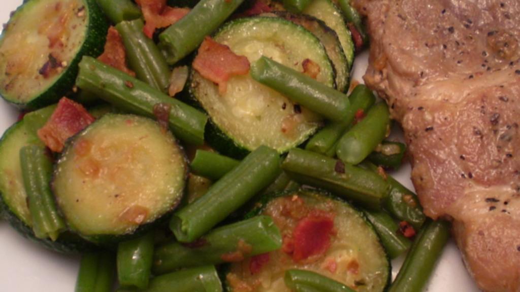 Green Beans With Zucchini and Bacon Recipe