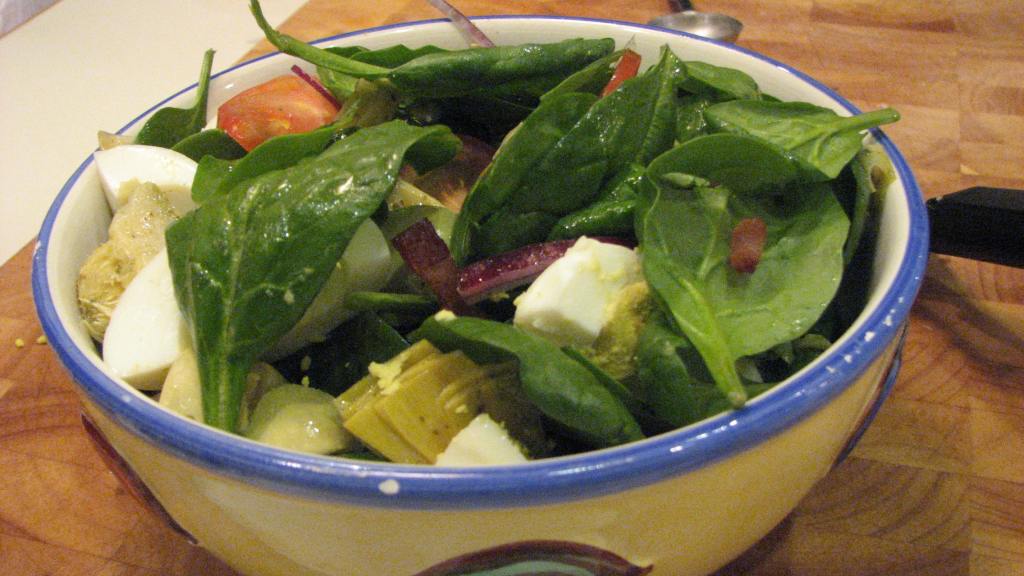 German Spinach Salad With Hot Bacon Dressing Recipe