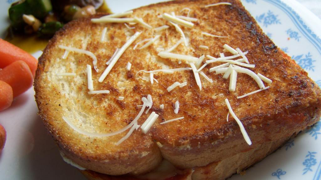 Grilled Cheese Pizza Sandwich created by Debber