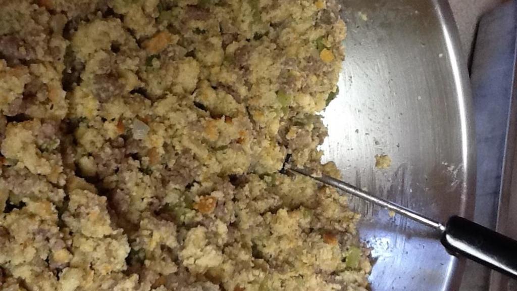Vangie's Cornbread and Sausage Dressing (Make the Night Before) Recipe
