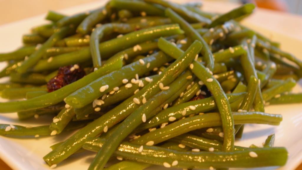 Green Beans With SunDried Tomatoes and Almonds Recipe