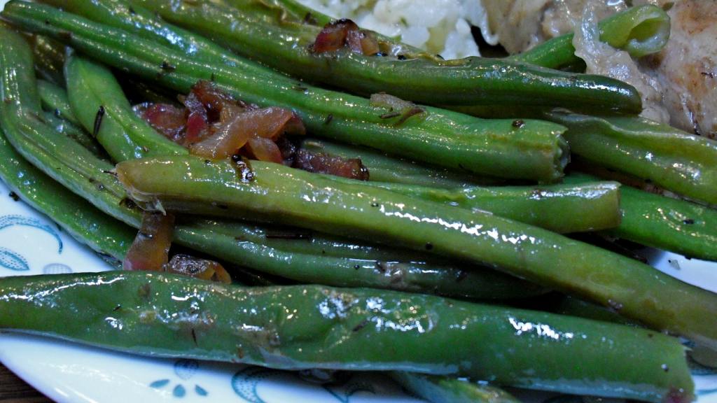 Green Beans With Shallots, Lemon, and Thyme Recipe