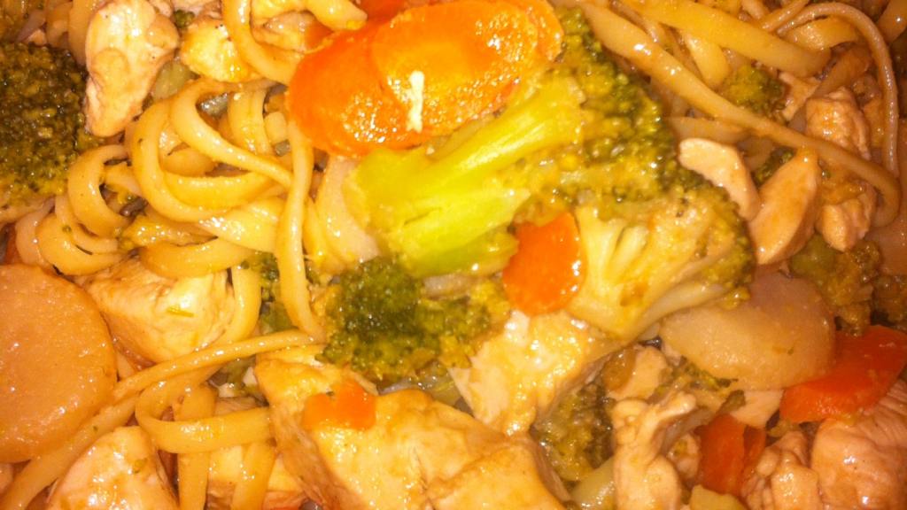Easy Thai Chicken Stir-Fry With Peanut Sauce Recipe - Food.com