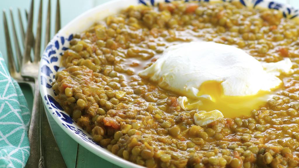 Poached Eggs With Slow Cooked Spicy Lentils Recipe