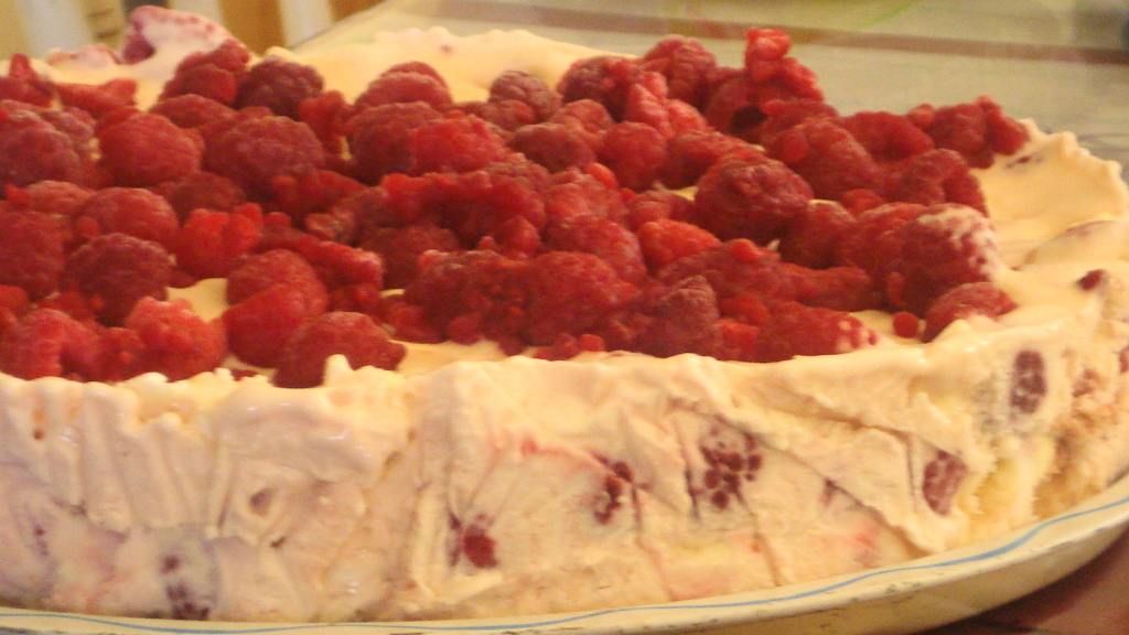 Meringue & Raspberry Cream Torte created by djmastermum
