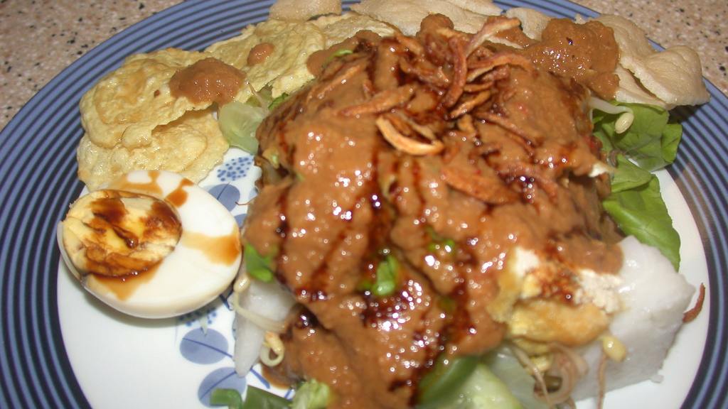 Indonesian Salad With Peanut Sauce Recipe