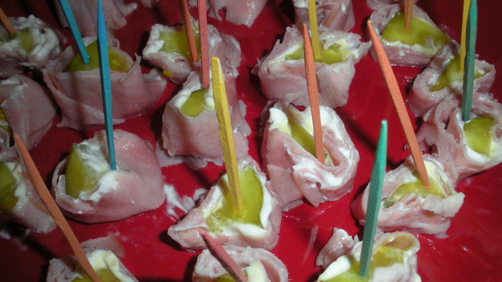 Ham and Pickle Swirls Appetizer created by CHEFDLH