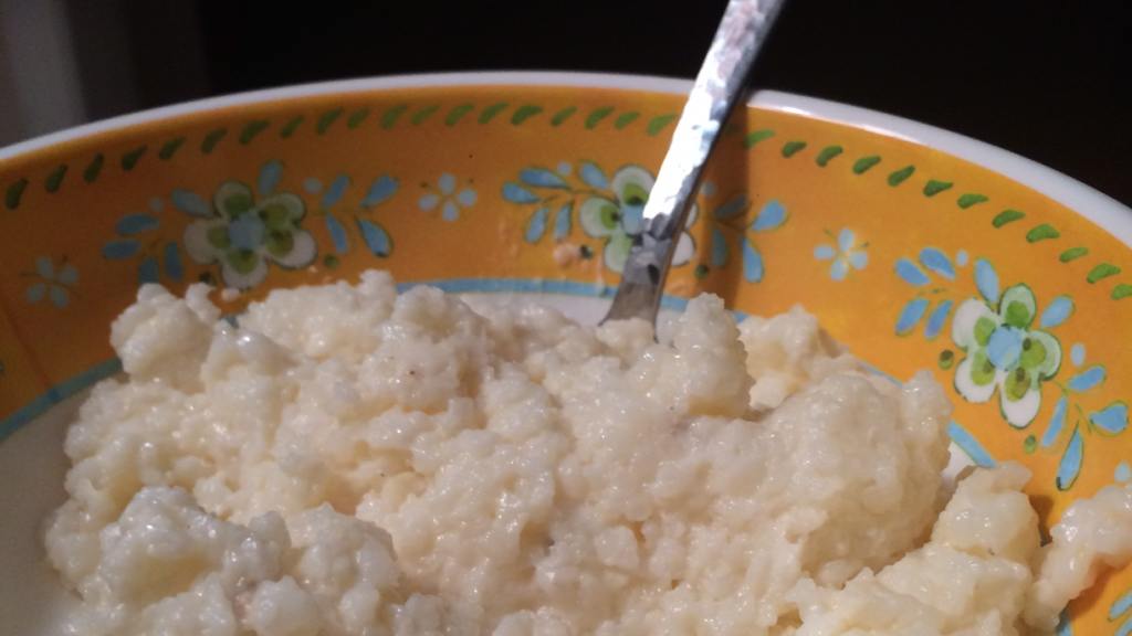 Flying Biscuit's Creamy Dreamy White Cheddar Grits Recipe