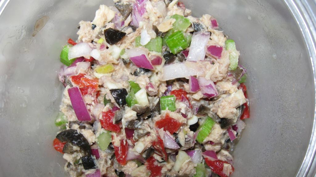 MediterraneanStyle Tuna and Olive Sandwich Recipe