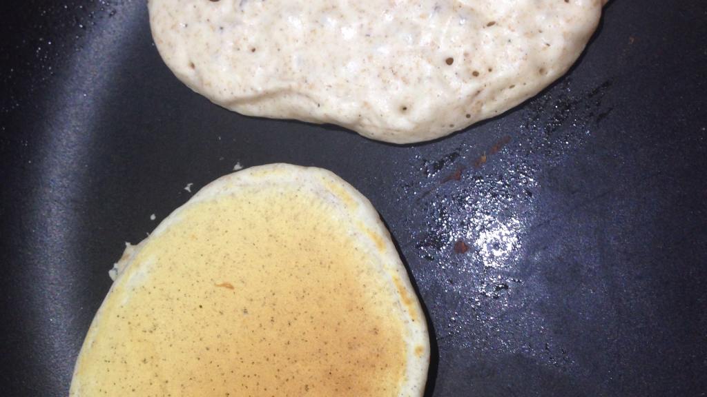 Fluffy Egg-Free or Eggless Pancakes created by Hannah P.