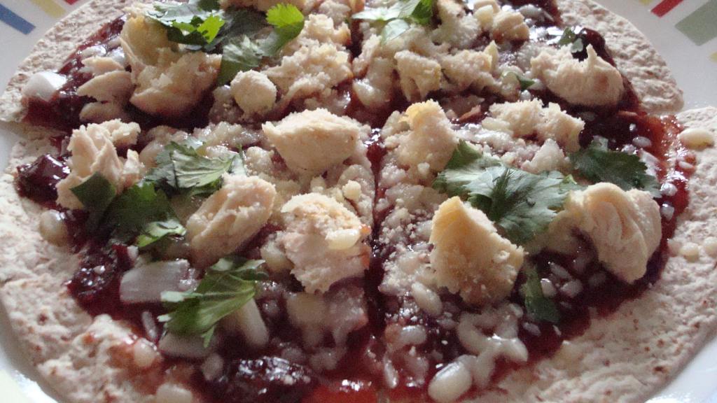 Raspberry-Chipotle Barbecue Chicken Pizza created by Starrynews