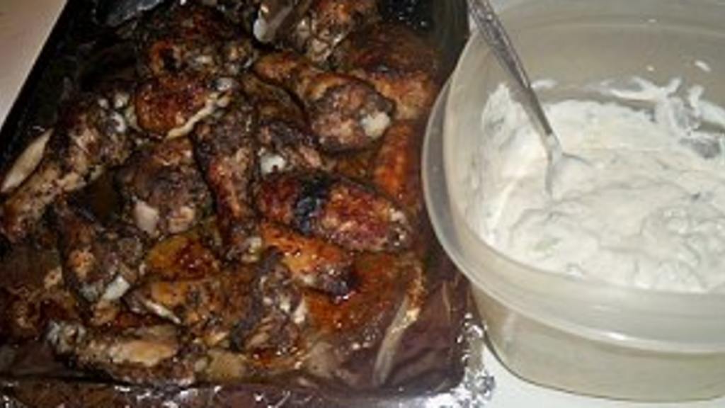 Chicken Wings With Creamy Dipping Sauce Recipe - Food.com