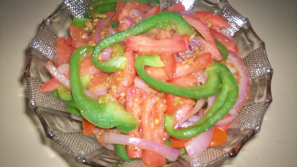 Sauteed Onion, Green Pepper, & Tomato Salad Recipe