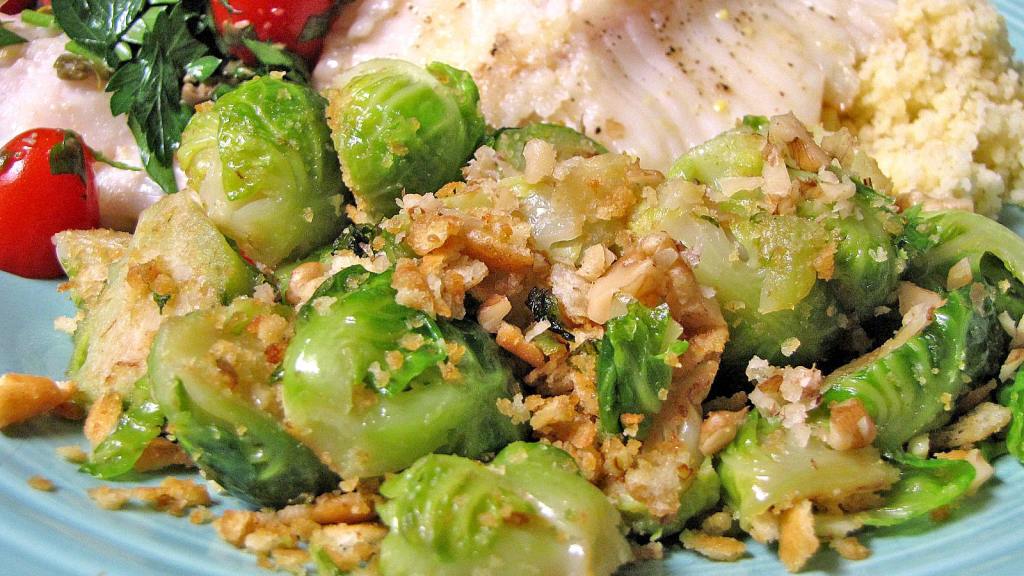 Nutty Warm Brussels Sprouts Salad created by loof751