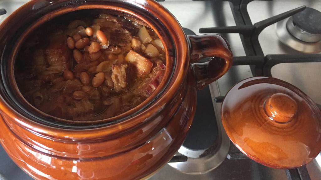 Old Fashioned French Canadian Baked Beans Recipe
