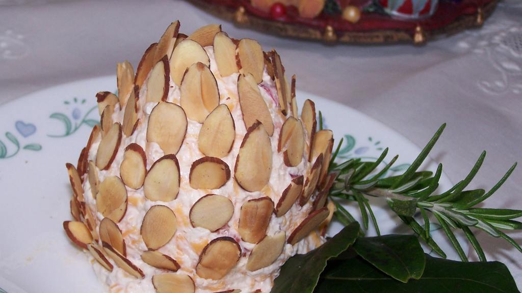 Bacon Horseradish Cheese Balls (+ 3 Optional Holiday Designs!) Recipe