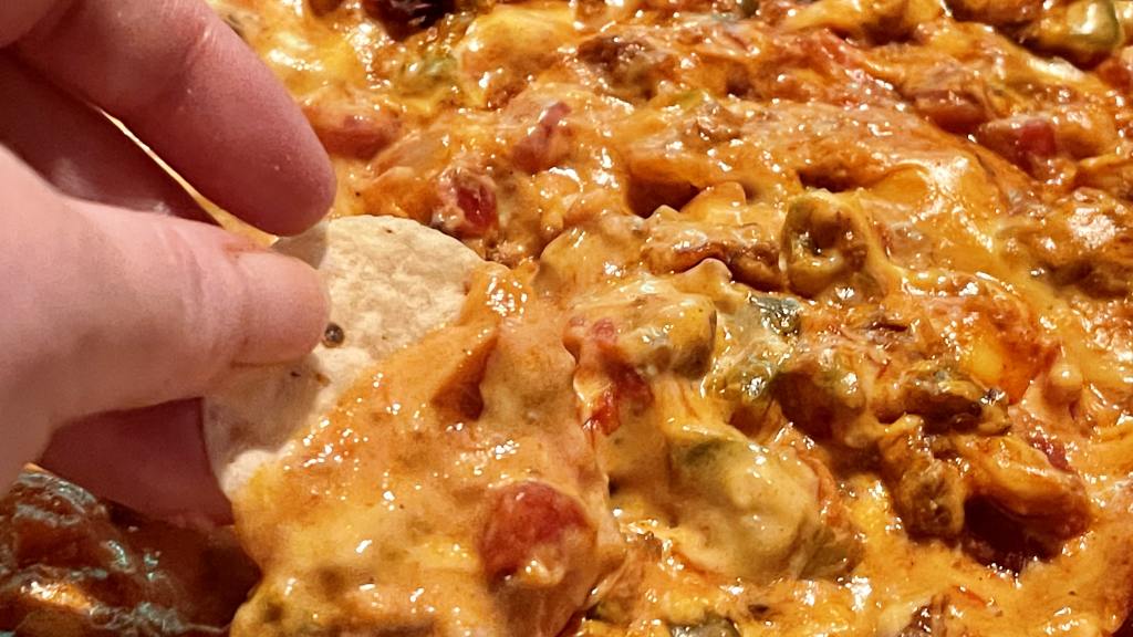 Easy Beef Nacho Cheese Dip Recipe