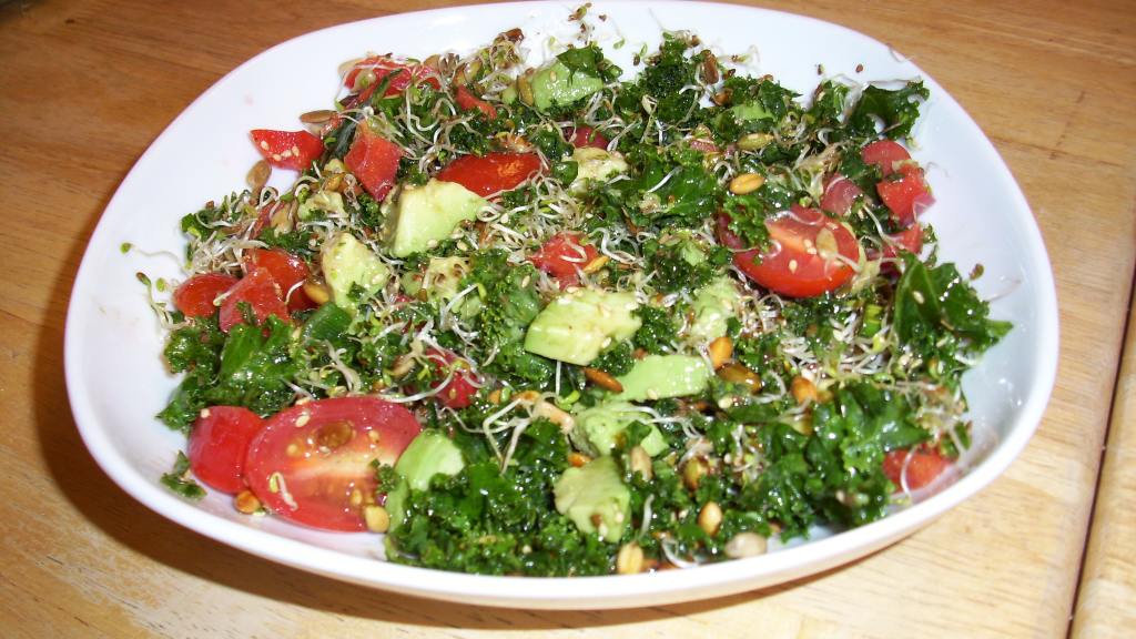 Kale and Avocado Salad Recipe