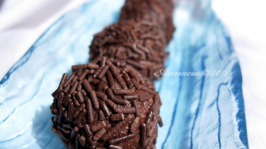 Chocolate Rum Balls (No Cook) created by Annacia