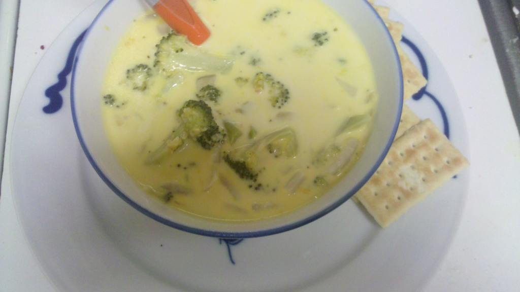 Broccoli Cheese Quinoa Soup Recipe