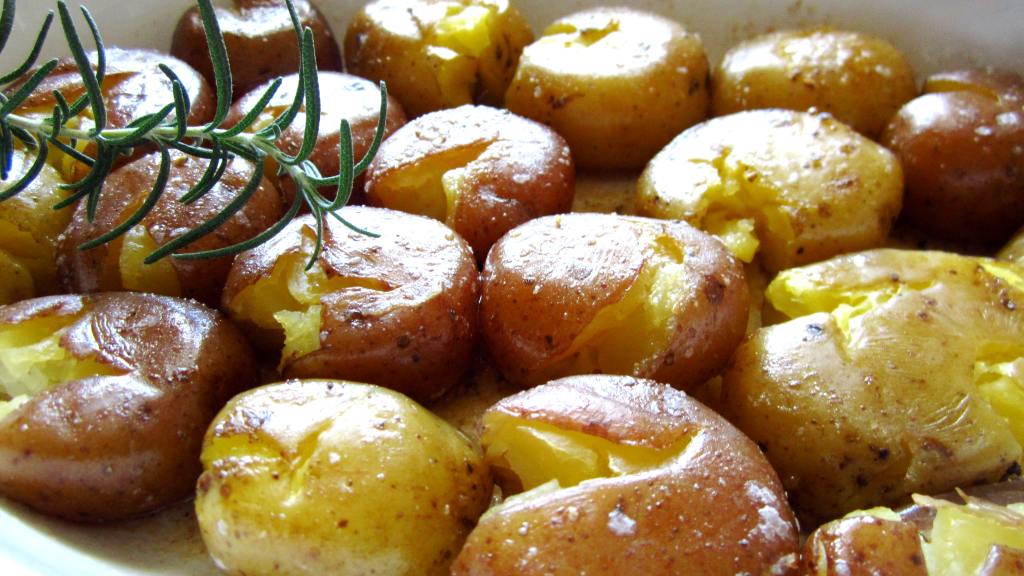 Buttery Roasted Crushed Potatoes created by gailanng