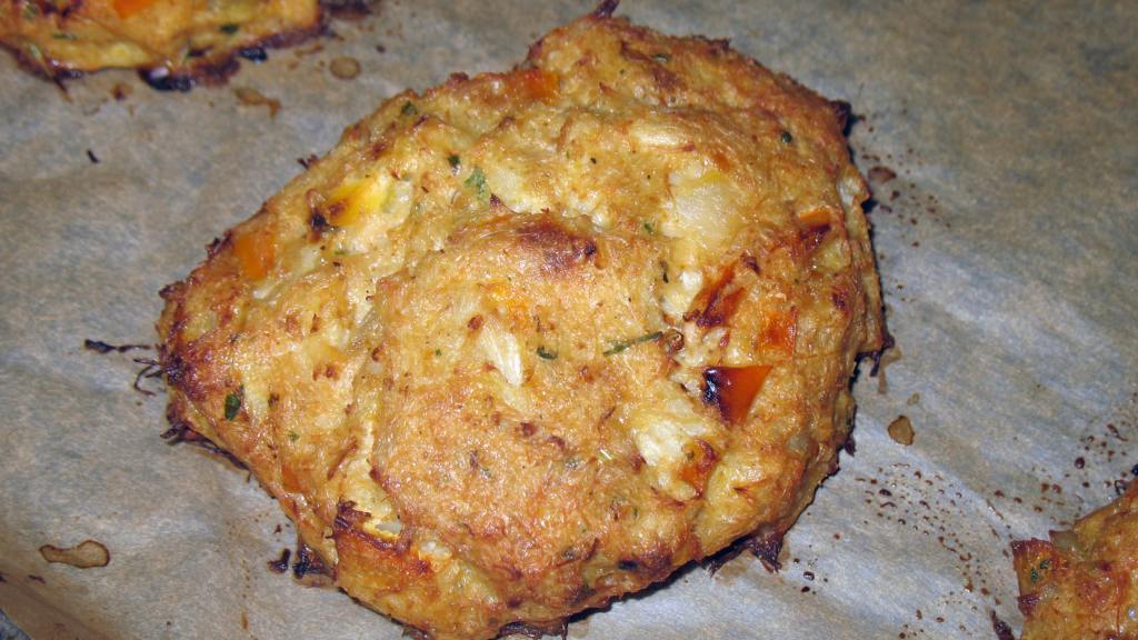 Southern Crab Cakes With Remoulade Dipping Sauce Recipe