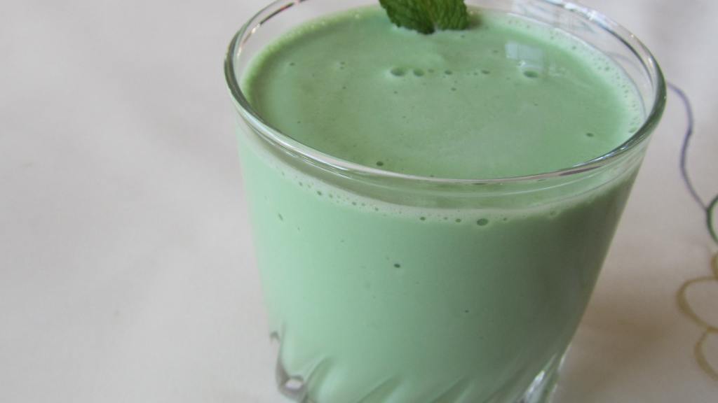 Zen Green Tea Shake With Mint and StGermain Liqueur Recipe