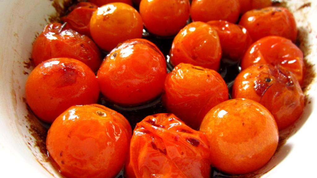 roasted tomatoes with balsamic food image