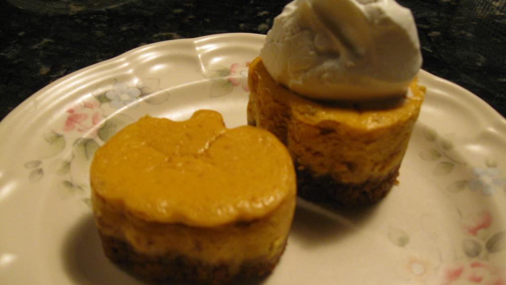 pumpkin tart with gingersnap crust created by Katey in GB