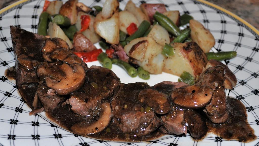 Flank Steak With Mushroom Wine Sauce Recipe - Food.com