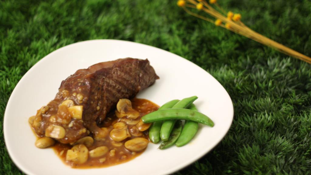 Steak With Mushroom and Red Wine Sauce Recipe - Food.com