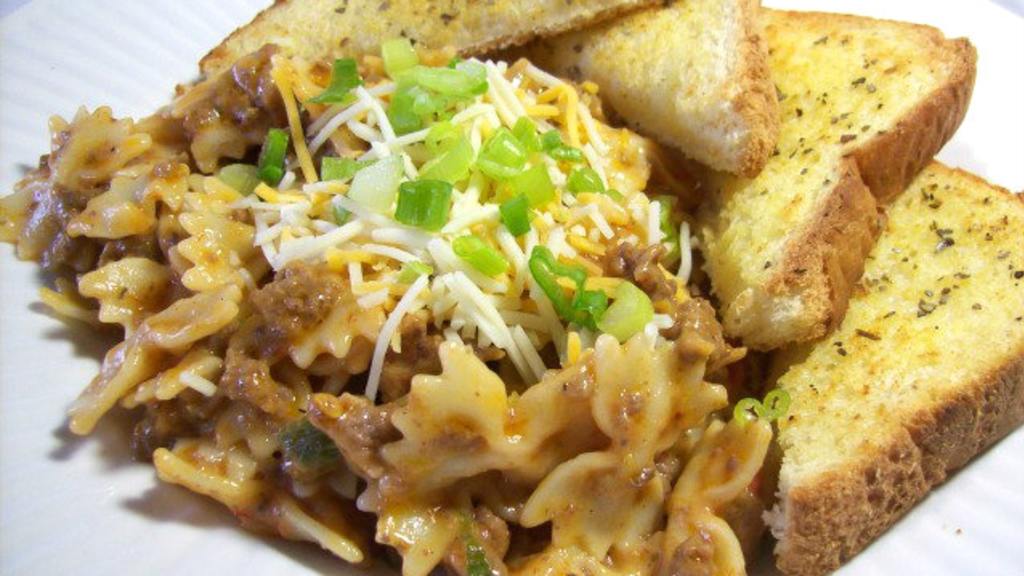 Easy Cheesy Beef and Bow Ties Recipe