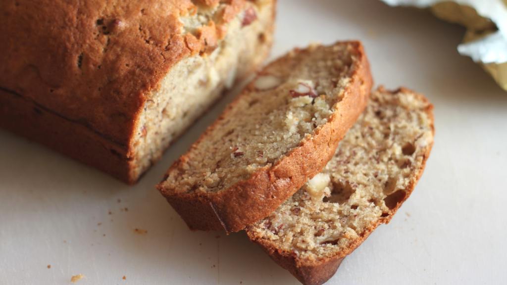 Moist & Delicious Banana Nut Bread Recipe - Food.com
