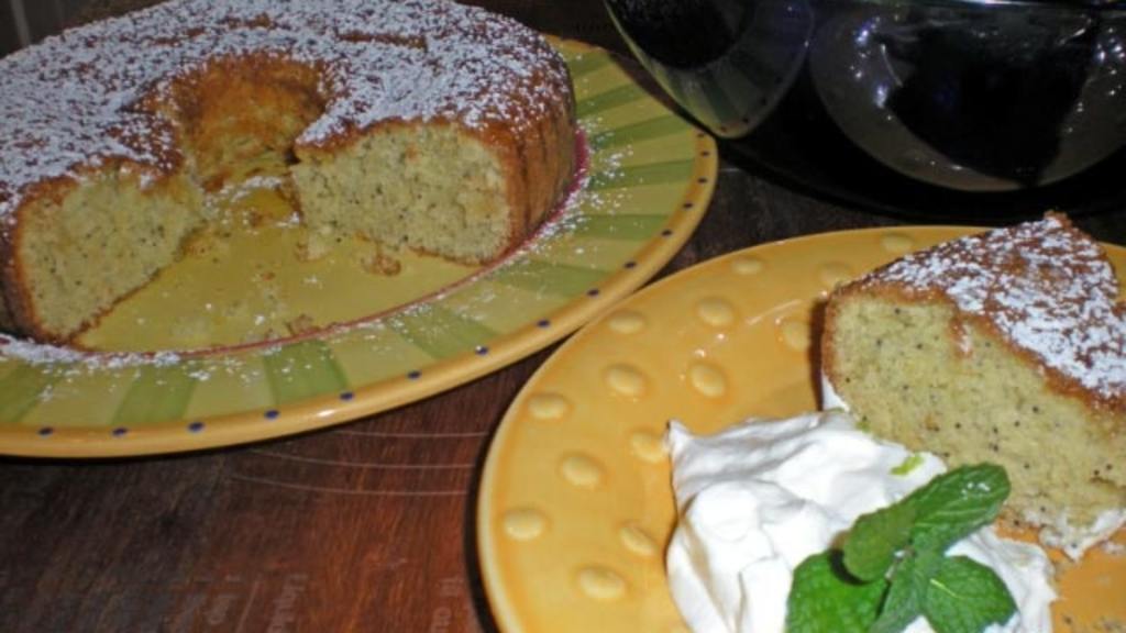 Lemon-Poppy Seed Pound Cake created by gemini08