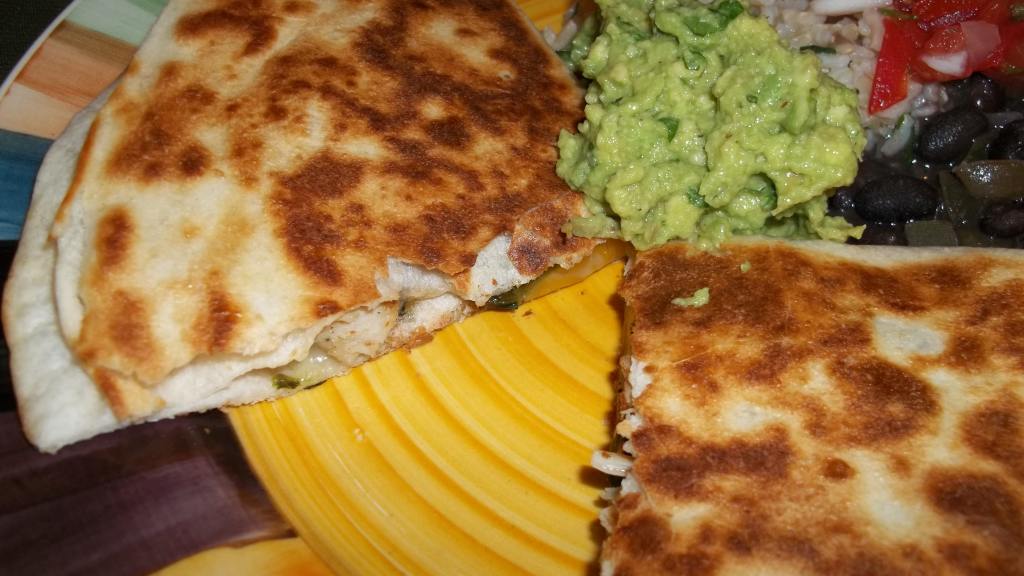 Quesadillas De Pollo Chicken Quesadillas Colombian