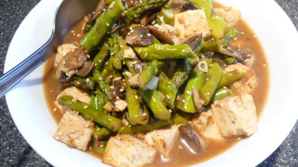Sesame-Ginger Asparagus and Tofu Stir-Fry created by Outta Here