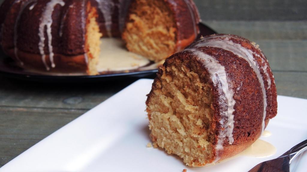 Holiday Eggnog Cake With EggnogRum Glaze Recipe