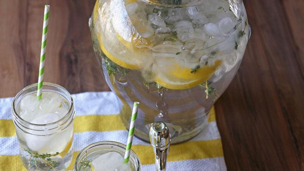 Lemon & Thyme Flavored Water Recipe