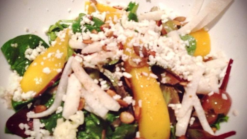 Cantina Laredo's Chicken Mango Salad Recipe