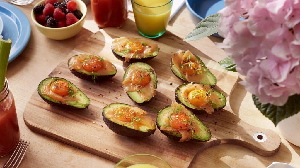 Smoked Salmon & Avocado Baked Eggs Recipe - Food.com