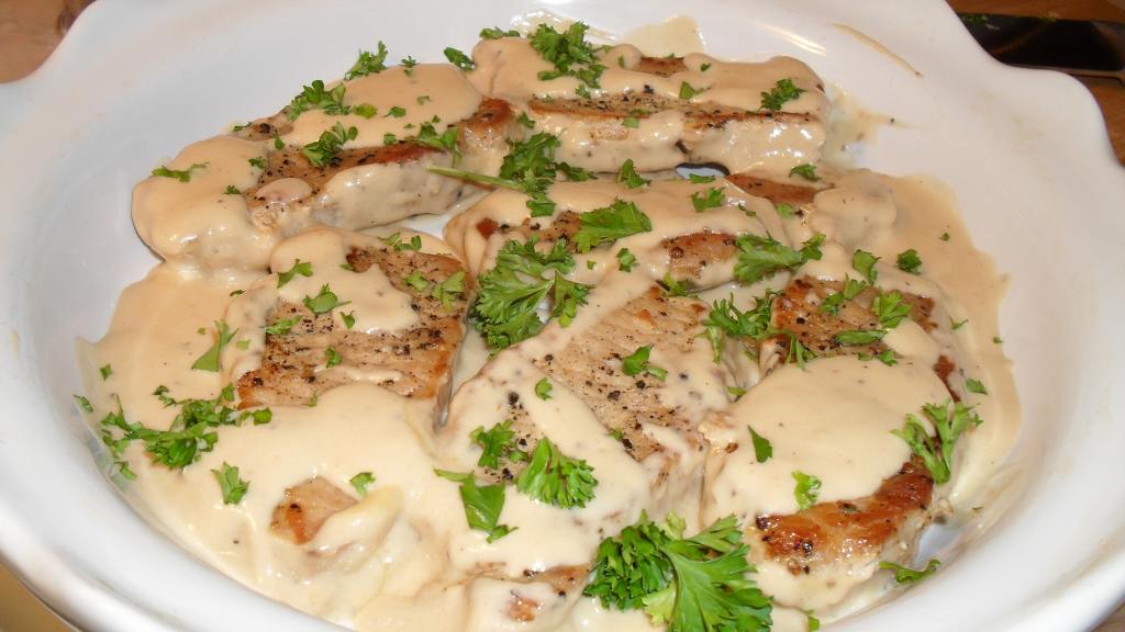 Braised Pork Chops in Sour Cream Sauce Recipe