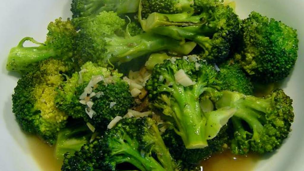 Braised Broccoli with Garlic, Anchovies & Wine created by JustJanS