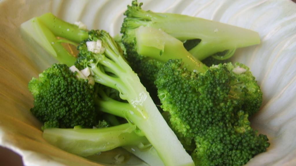 Garlic Broccoli Spears created by LifeIsGood