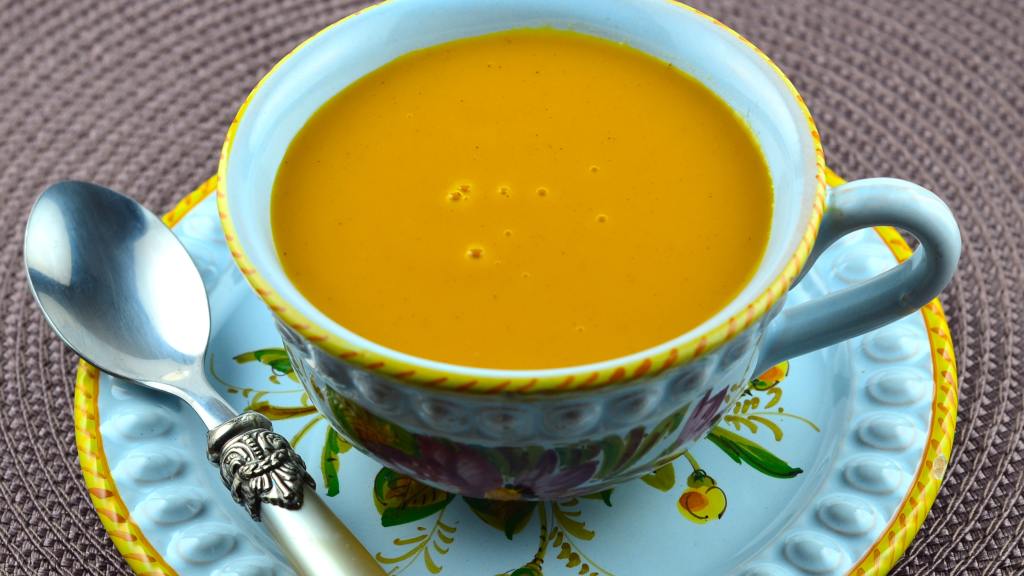 Carrot and Ginger Soup created by May I Have That Rec