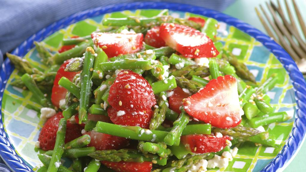 Asparagus Strawberry Salad Recipe