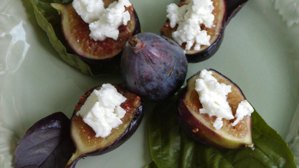 Grilled Figs Topped with Feta Cheese Recipe